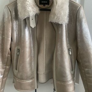 Aithentic, new 2021 limited shearling collection Desigual jacket